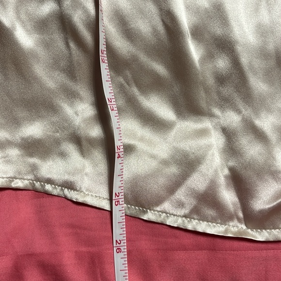 NWT intimissimi champagne silk sleeveless top small - Picture 10 of 10